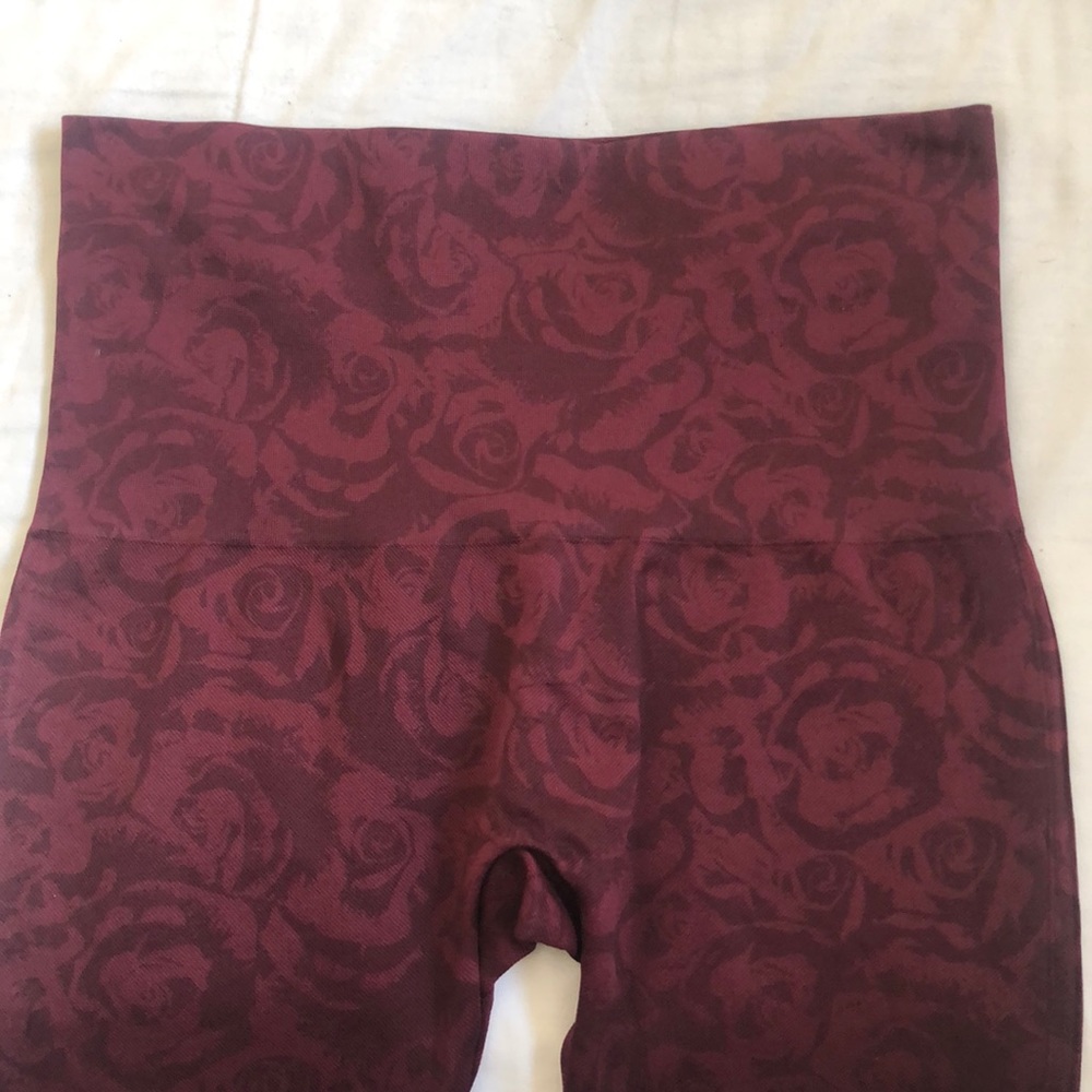 Spanx Look at Me Now Cropped Seamless Leggings